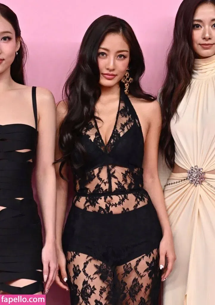 Jihyo Onlyfans Photo Gallery 