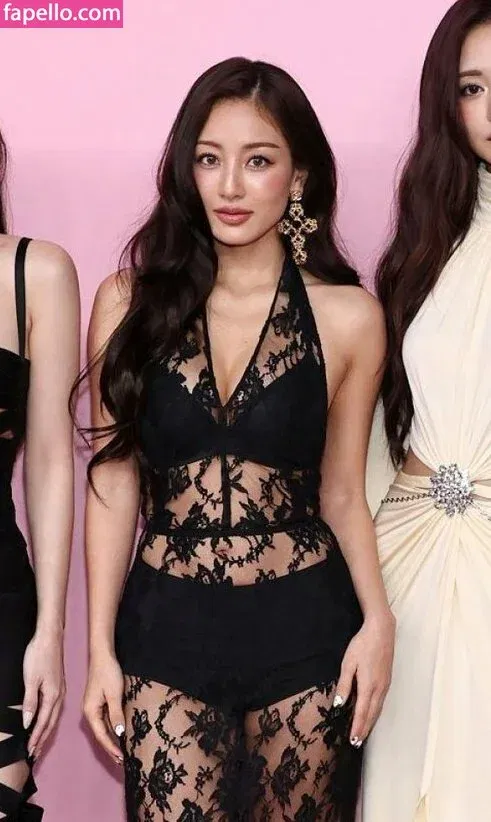 Jihyo Onlyfans Photo Gallery 