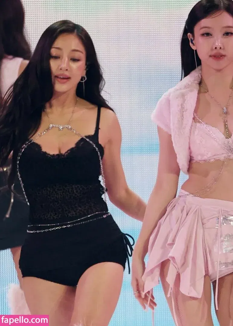 Jihyo Onlyfans Photo Gallery 