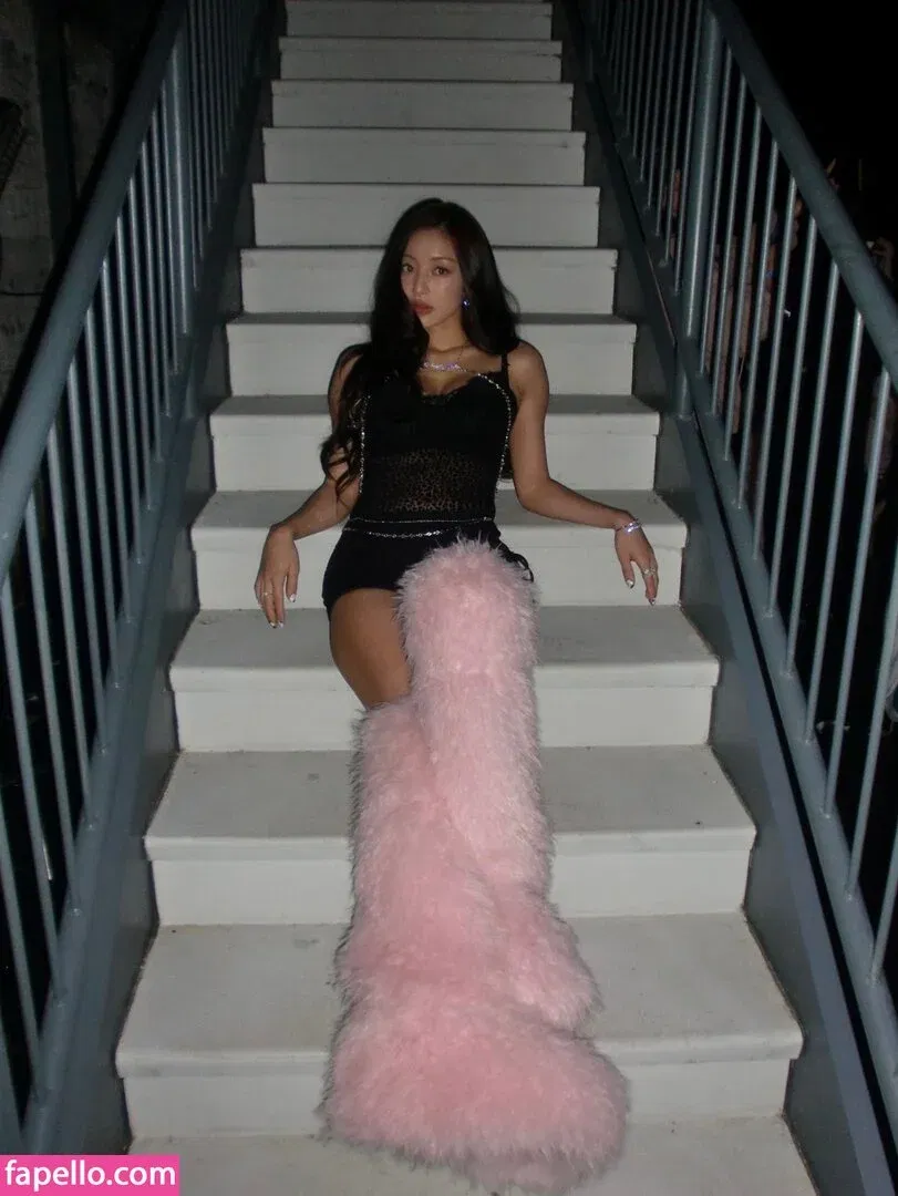 Jihyo Onlyfans Photo Gallery 