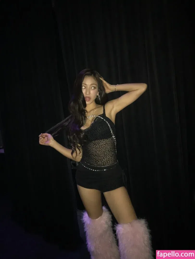 Jihyo Onlyfans Photo Gallery 