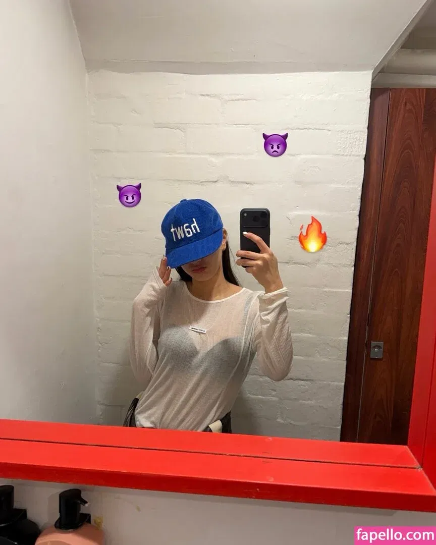 Jihyo Onlyfans Photo Gallery 