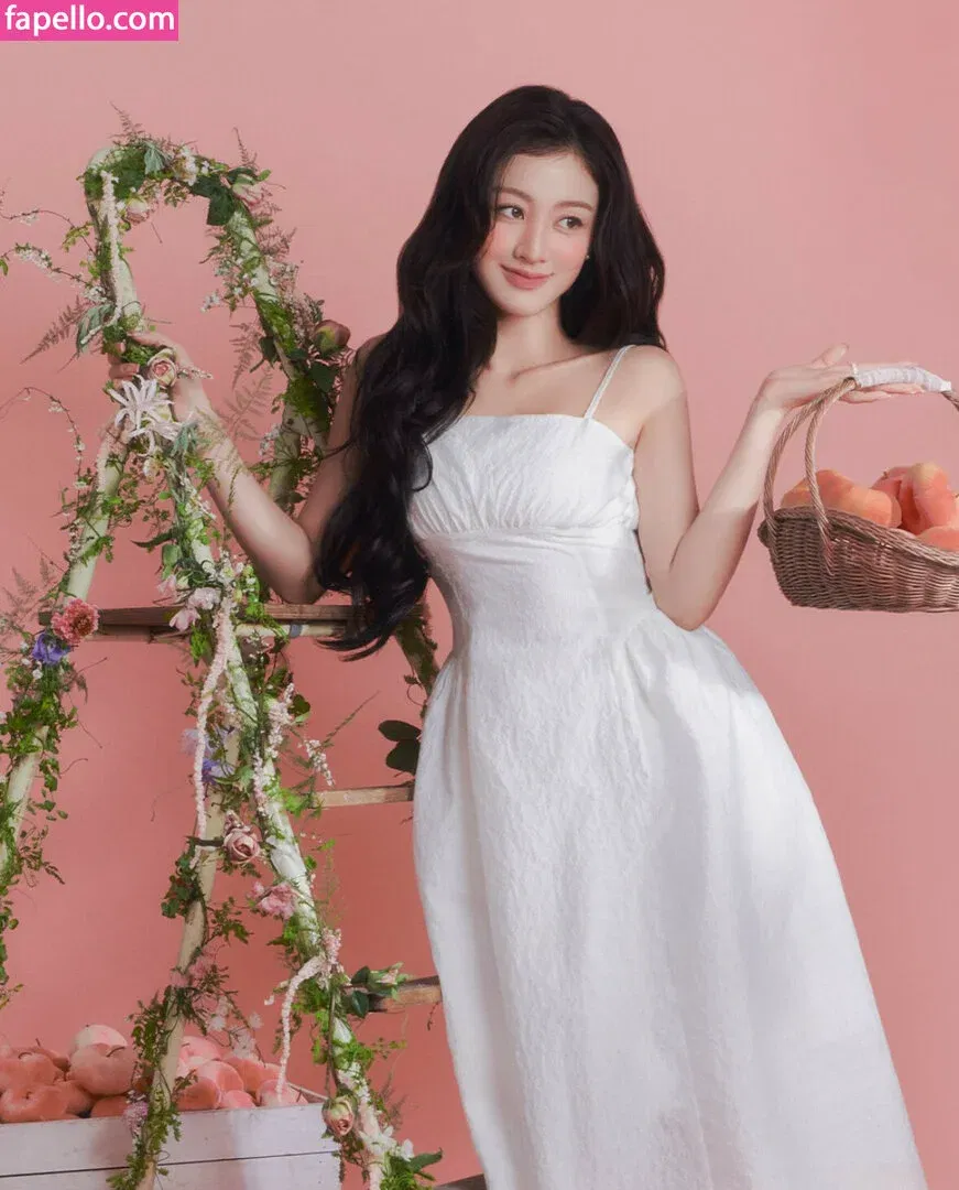 Jihyo Onlyfans Photo Gallery 