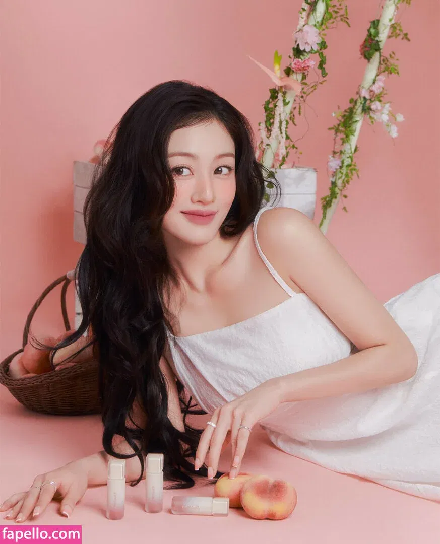 Jihyo Onlyfans Photo Gallery 