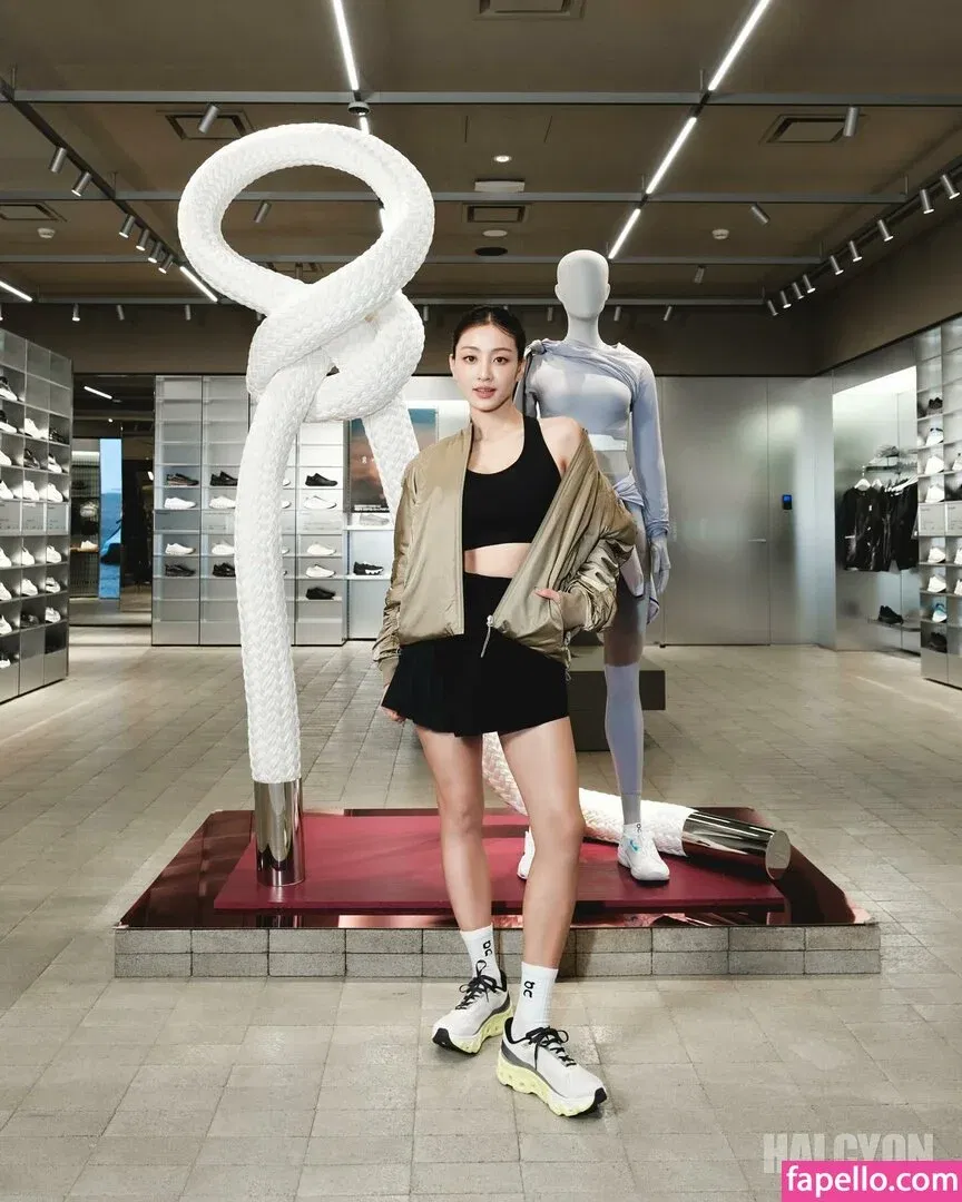 Jihyo Onlyfans Photo Gallery 