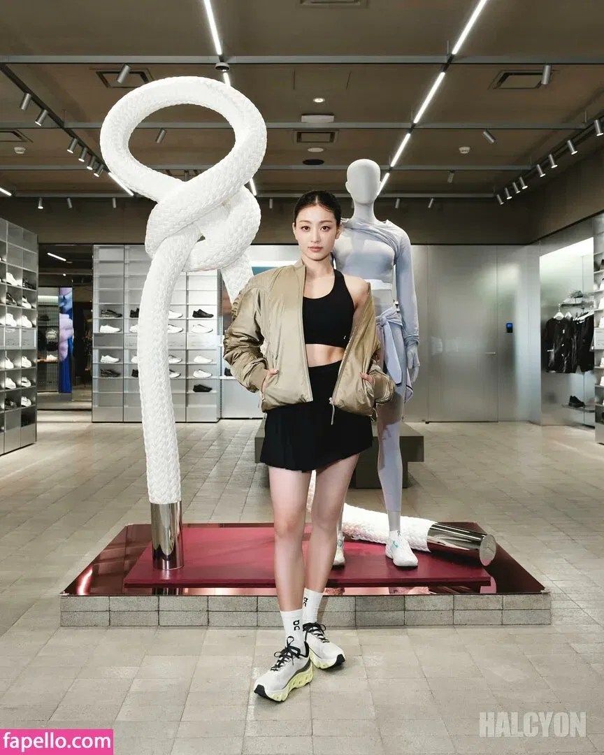 Jihyo Onlyfans Photo Gallery 