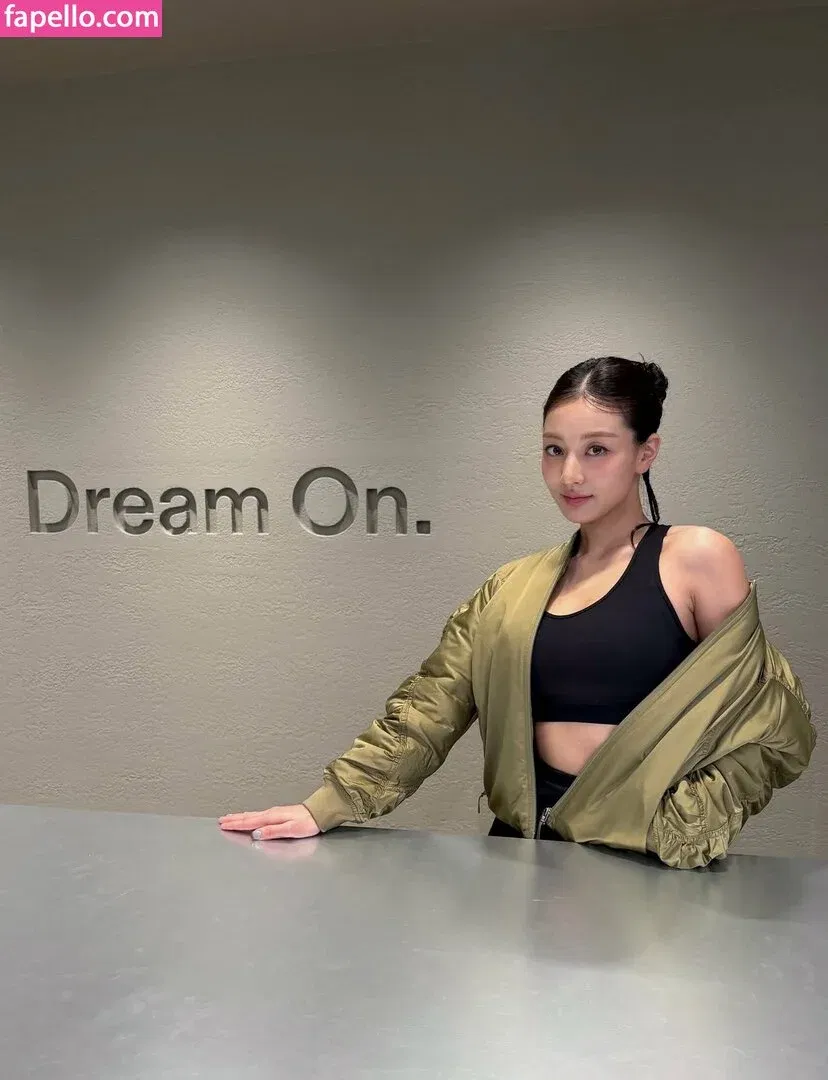 Jihyo Onlyfans Photo Gallery 