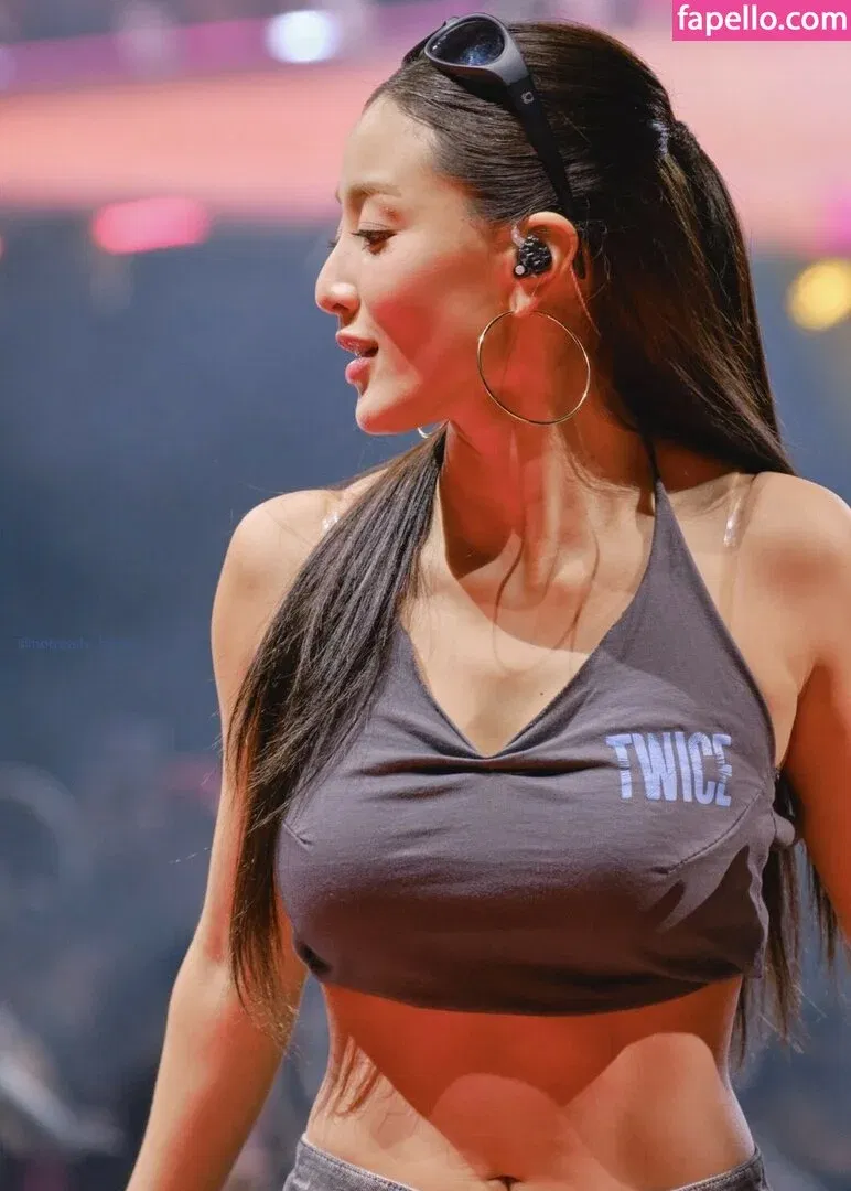 Jihyo Onlyfans Photo Gallery 