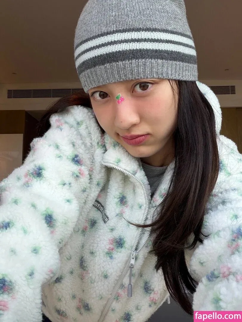 Jihyo Onlyfans Photo Gallery 