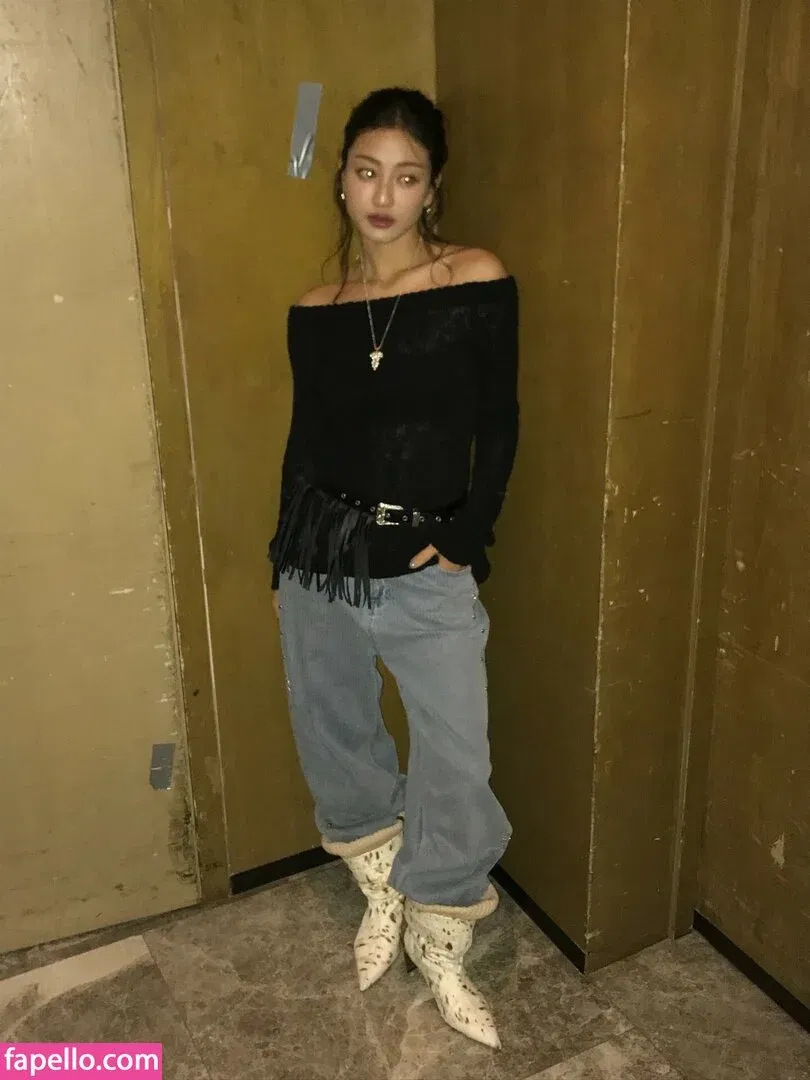 Jihyo Onlyfans Photo Gallery 