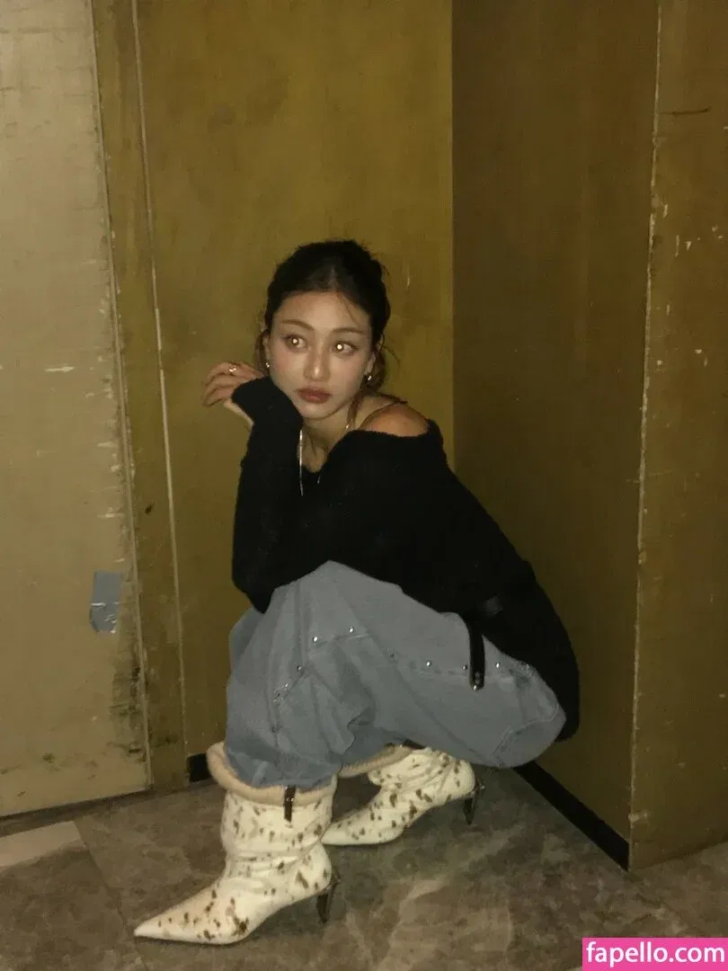 Jihyo Onlyfans Photo Gallery 