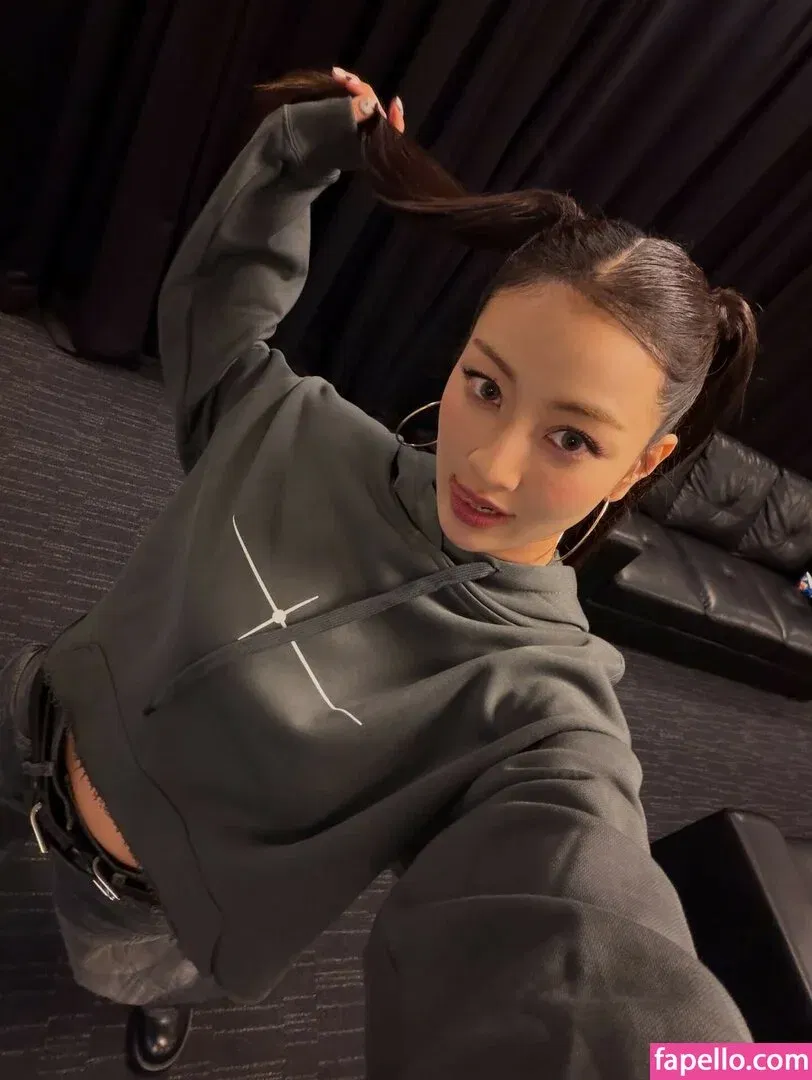 Jihyo Onlyfans Photo Gallery 