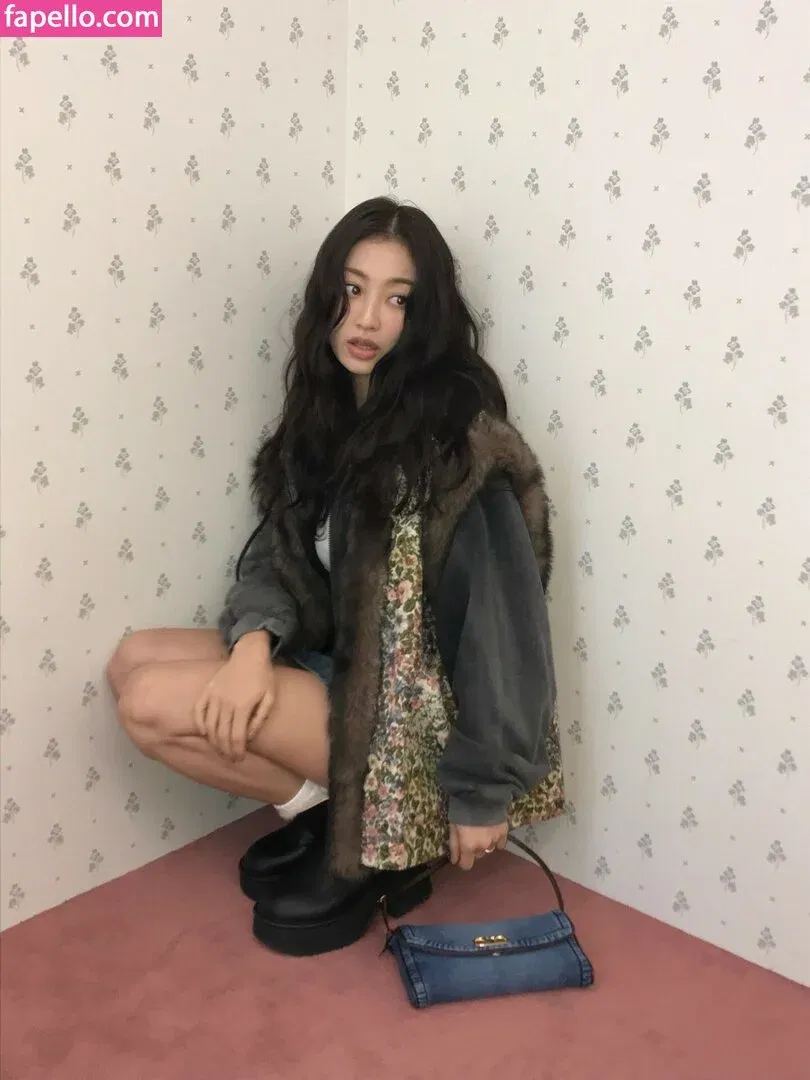 Jihyo Onlyfans Photo Gallery 