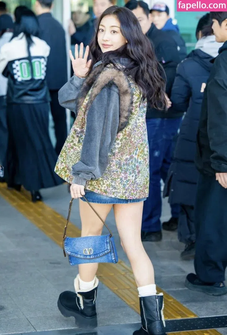 Jihyo Onlyfans Photo Gallery 