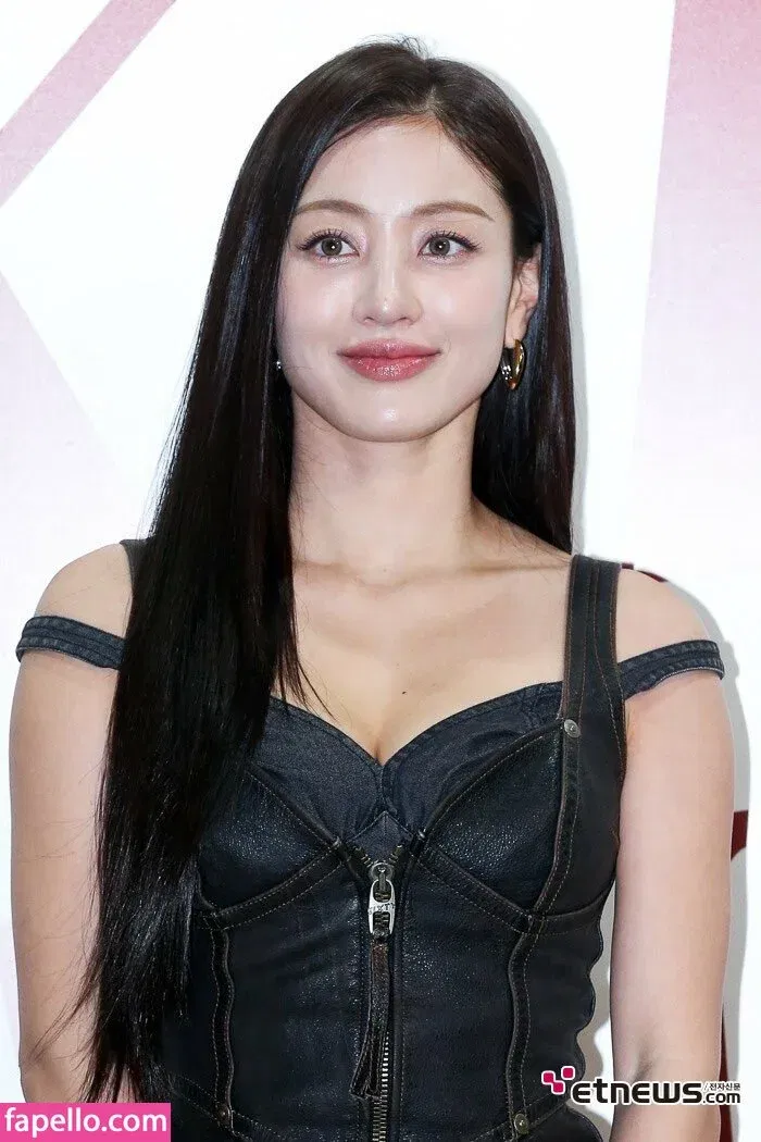 Jihyo Onlyfans Photo Gallery 