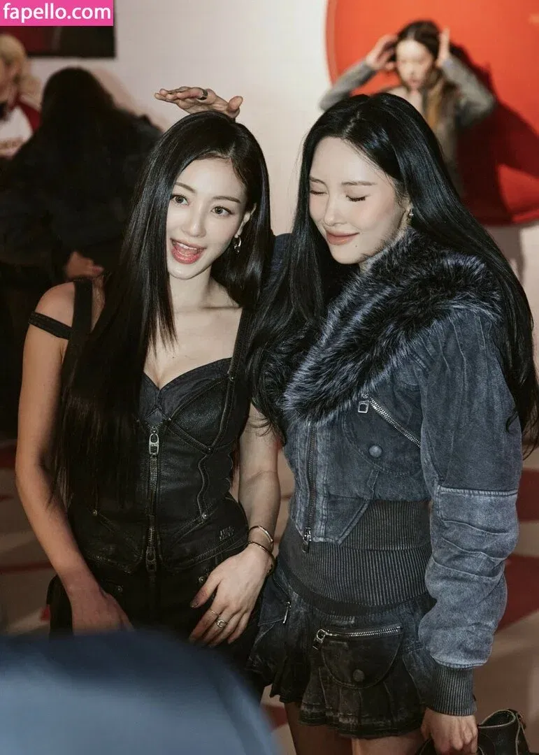 Jihyo Onlyfans Photo Gallery 