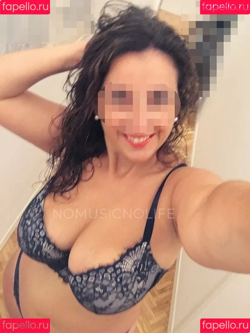NoMusicNoLife Onlyfans Photo Gallery 