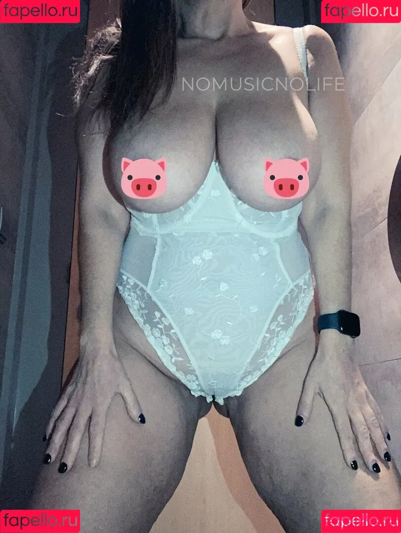 NoMusicNoLife Onlyfans Photo Gallery 