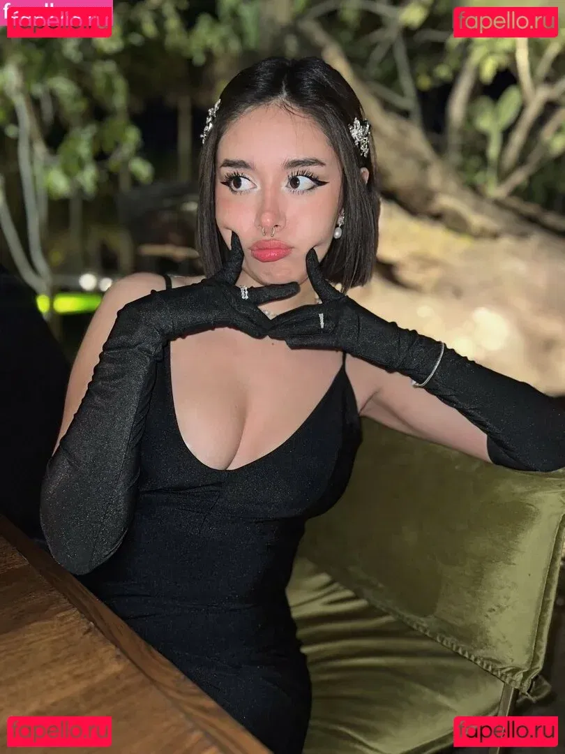 xalicegoodwinx Onlyfans Photo Gallery 