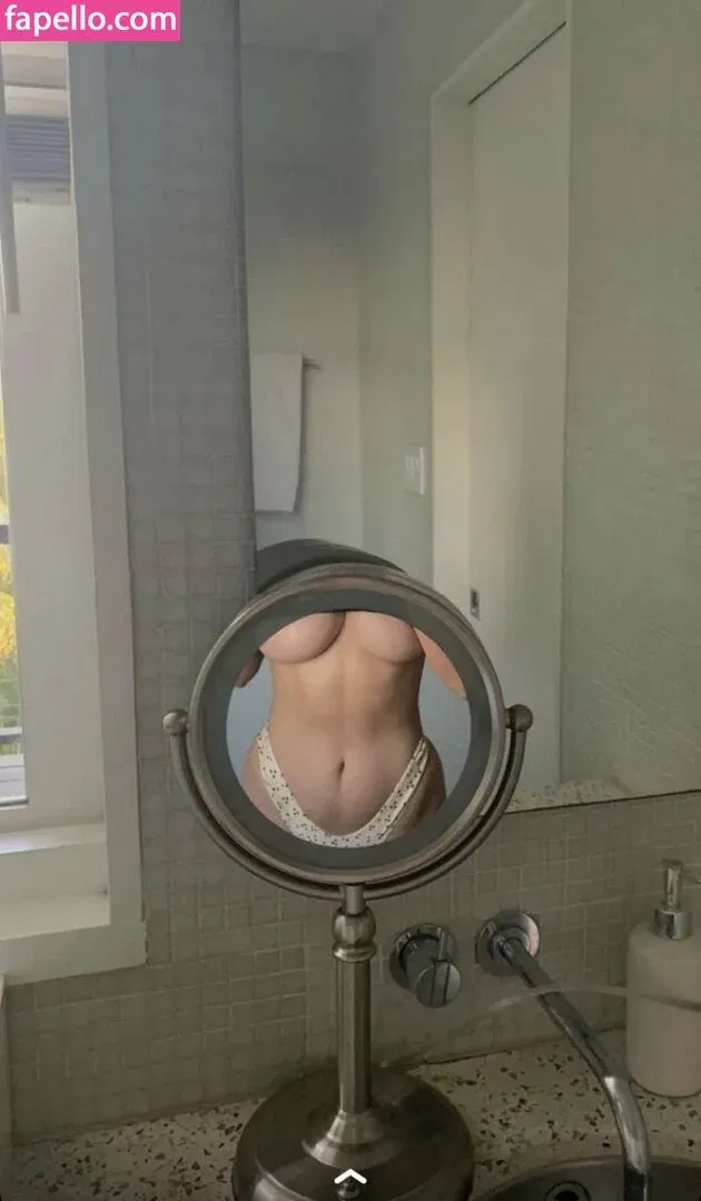 ASMR Heaven Onlyfans Photo Gallery 