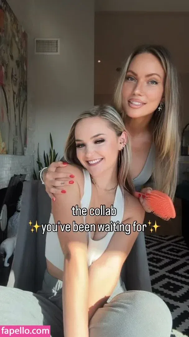 Barista Erica Onlyfans Photo Gallery 