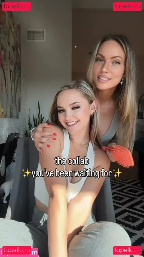 Barista Erica Onlyfans Photo Gallery 