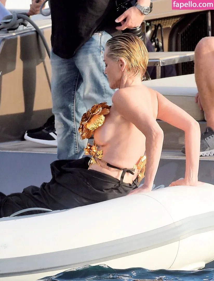 saryass Onlyfans Photo Gallery 