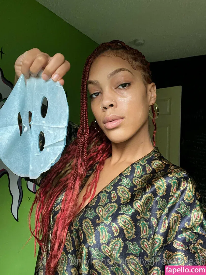 leahsade Onlyfans Photo Gallery 