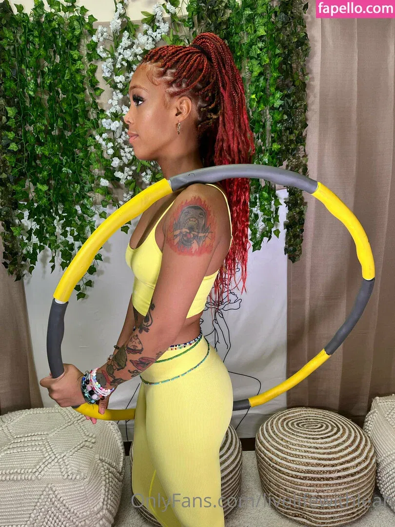 leahsade Onlyfans Photo Gallery 