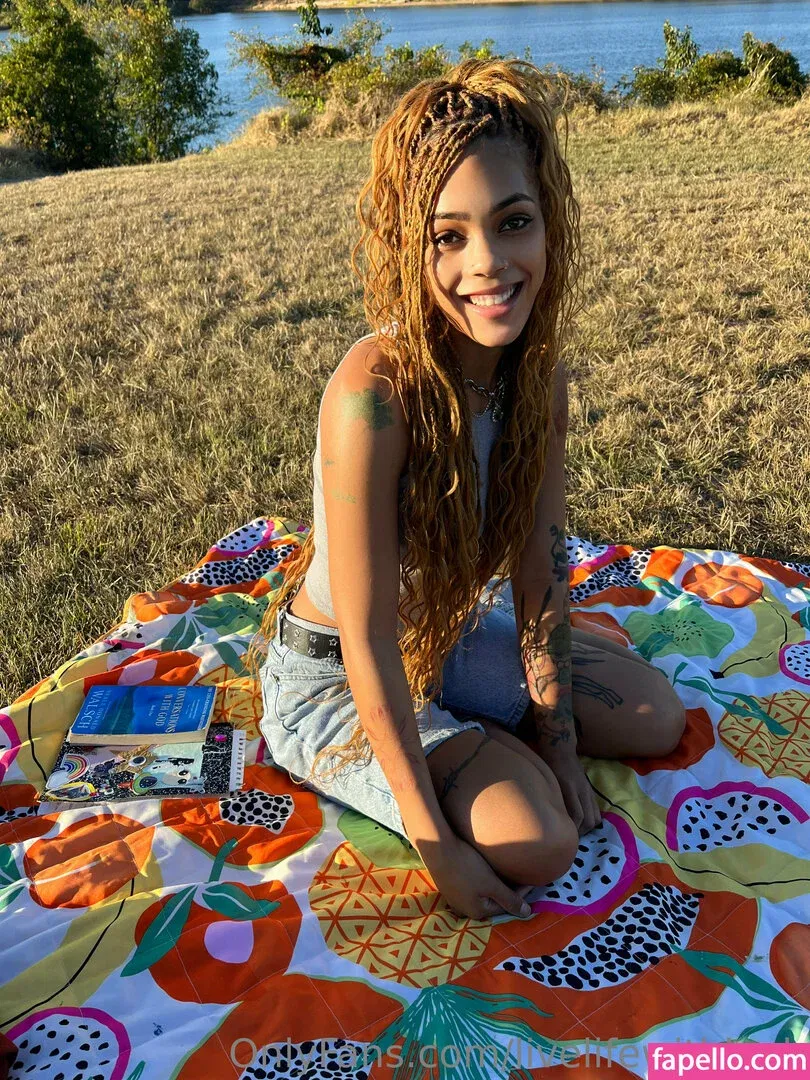 leahsade Onlyfans Photo Gallery 