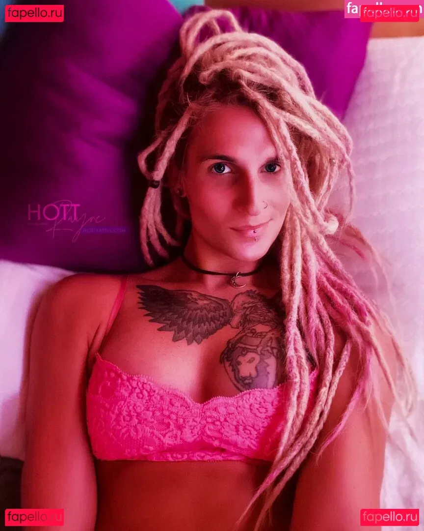 Hottrayne Onlyfans Photo Gallery 