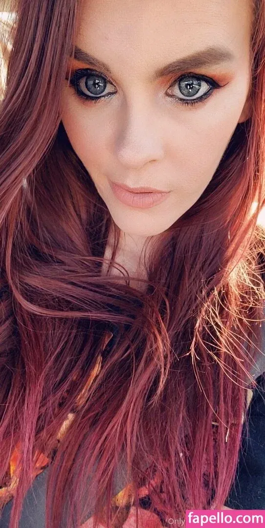 emberskyefree Onlyfans Photo Gallery 