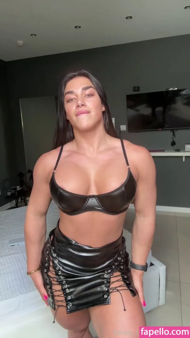 Daria Shuer Onlyfans Photo Gallery 