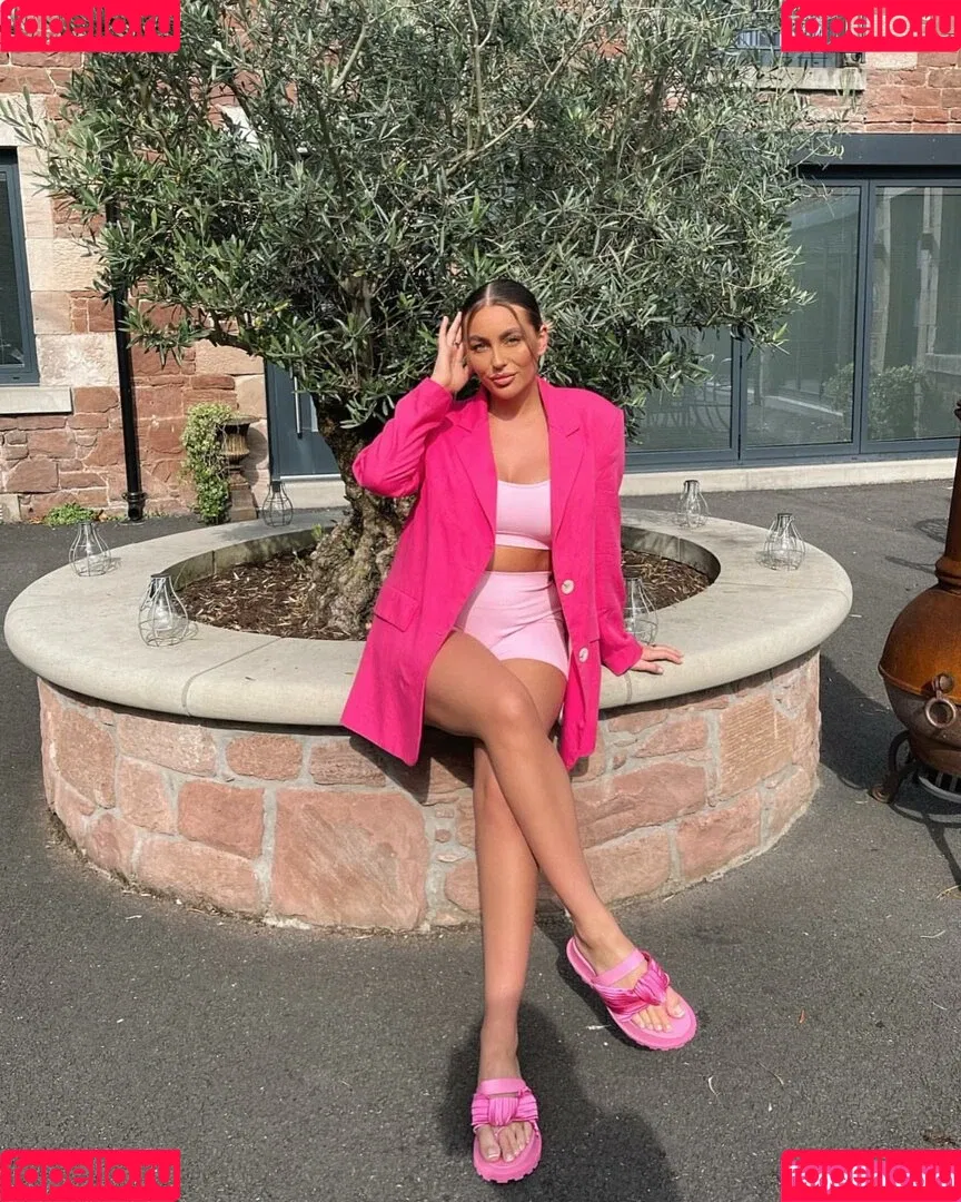Danielle Tilly Wright Onlyfans Photo Gallery 