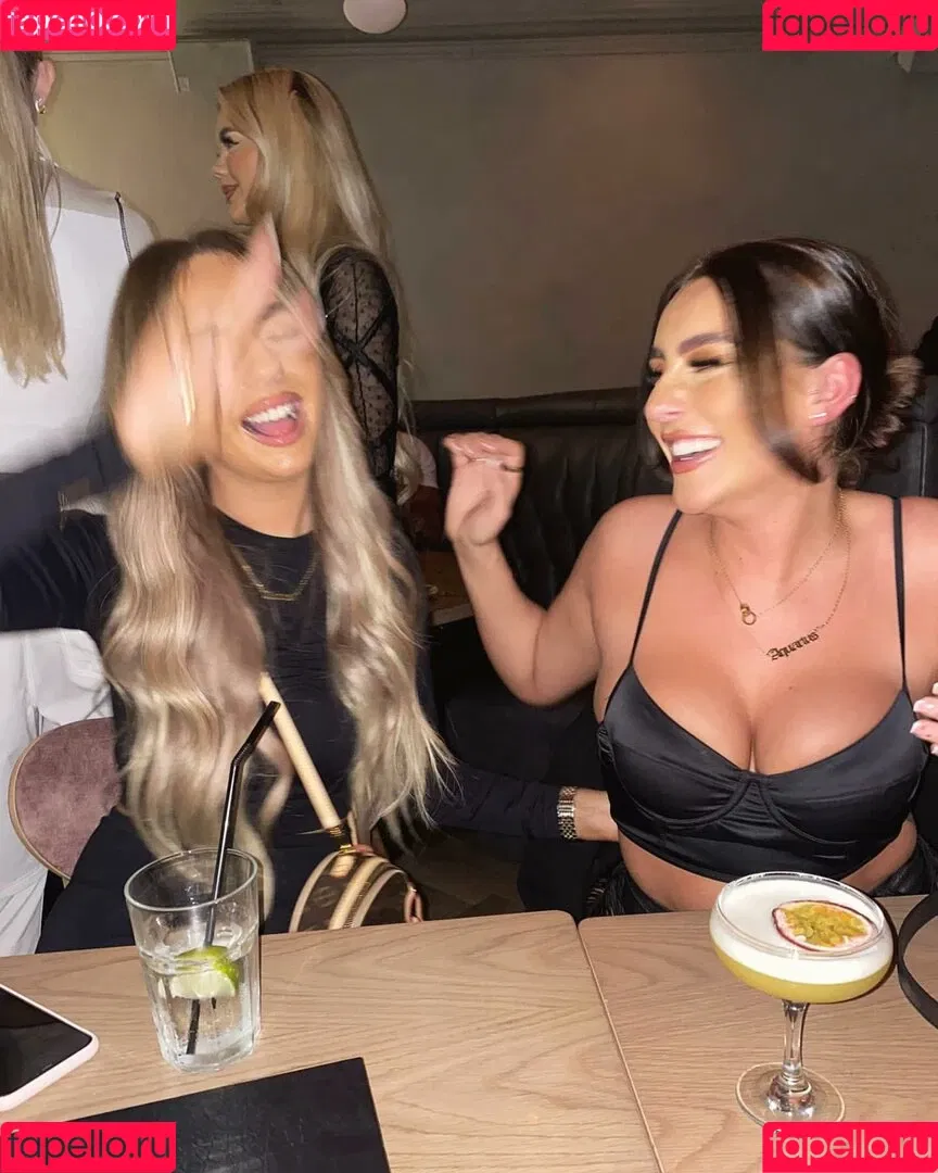 Danielle Tilly Wright Onlyfans Photo Gallery 