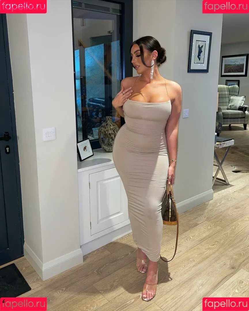 Danielle Tilly Wright Onlyfans Photo Gallery 