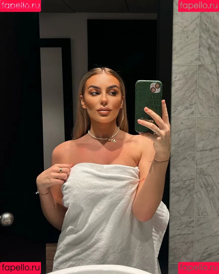 Danielle Tilly Wright Onlyfans Photo Gallery 