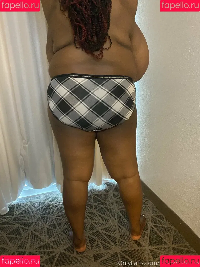 tiffanynaturals Onlyfans Photo Gallery 