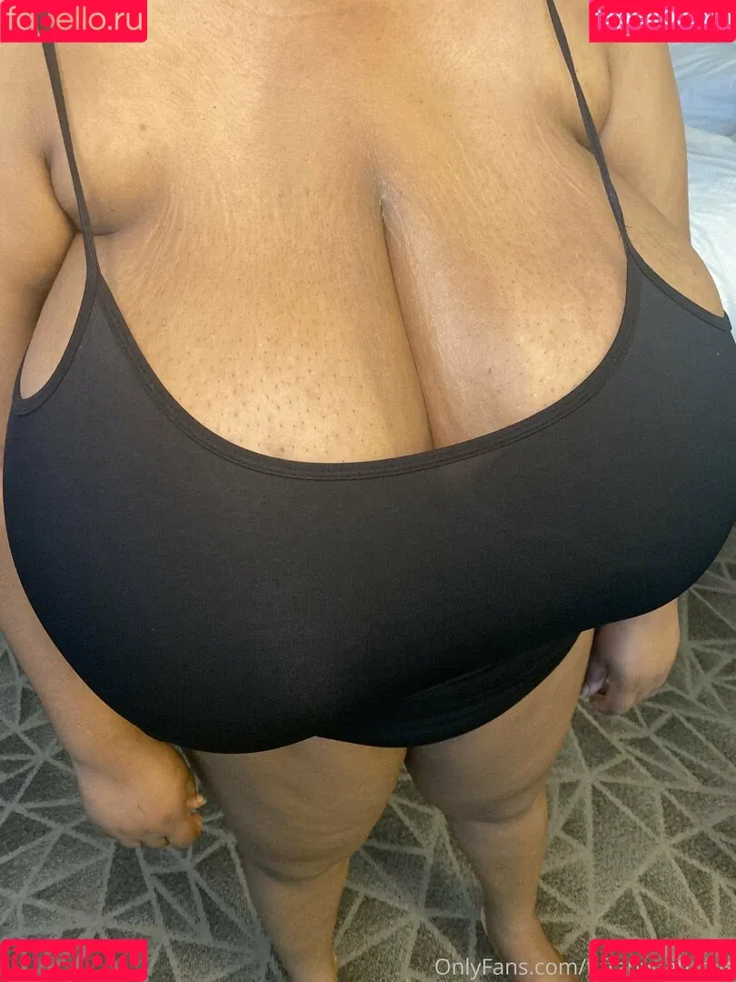 tiffanynaturals Onlyfans Photo Gallery 