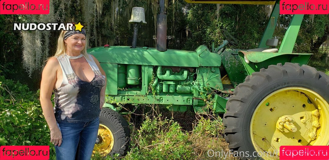 hotwifetara Onlyfans Photo Gallery 