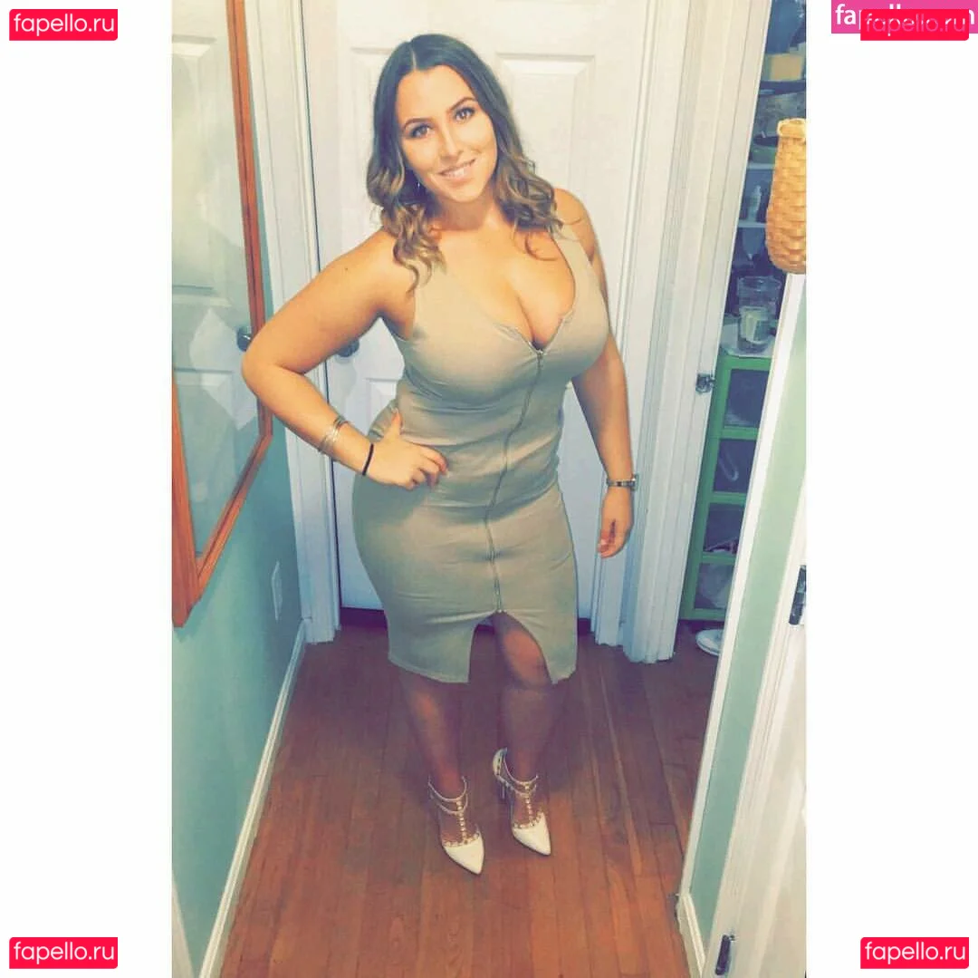 Lizzy Maguire Onlyfans Photo Gallery 