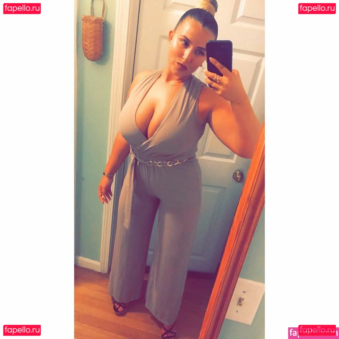 Lizzy Maguire Onlyfans Photo Gallery 