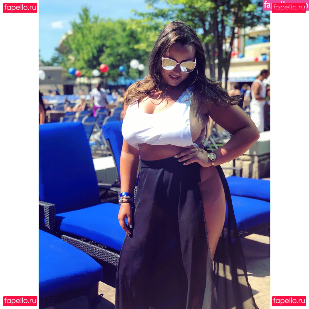 Lizzy Maguire Onlyfans Photo Gallery 