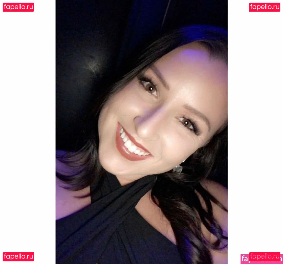 Lizzy Maguire Onlyfans Photo Gallery 