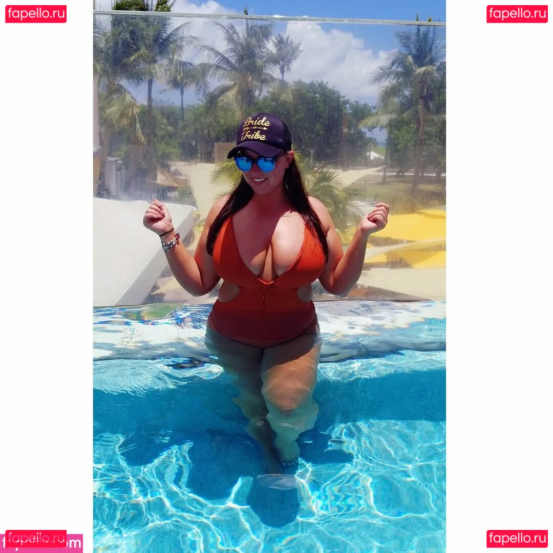 Lizzy Maguire Onlyfans Photo Gallery 