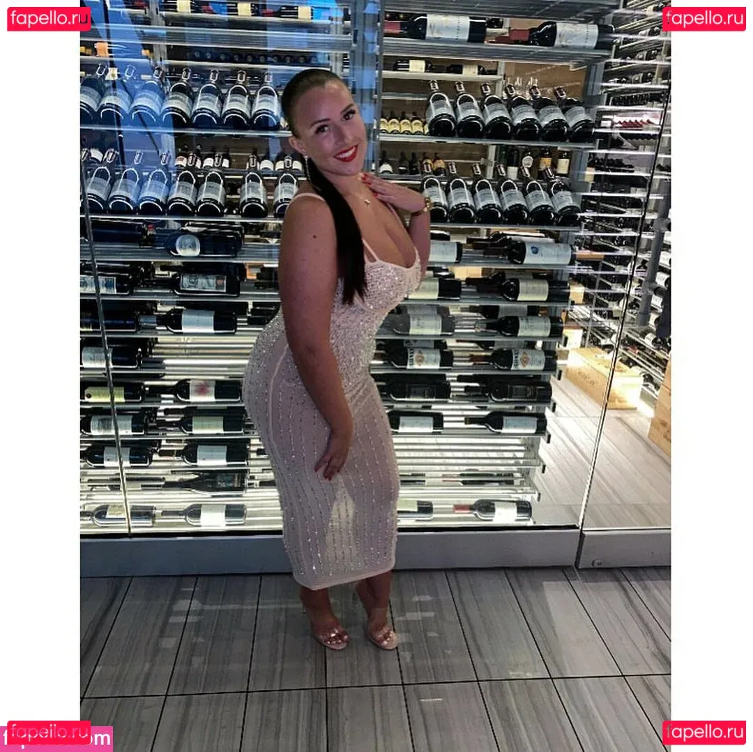 Lizzy Maguire Onlyfans Photo Gallery 