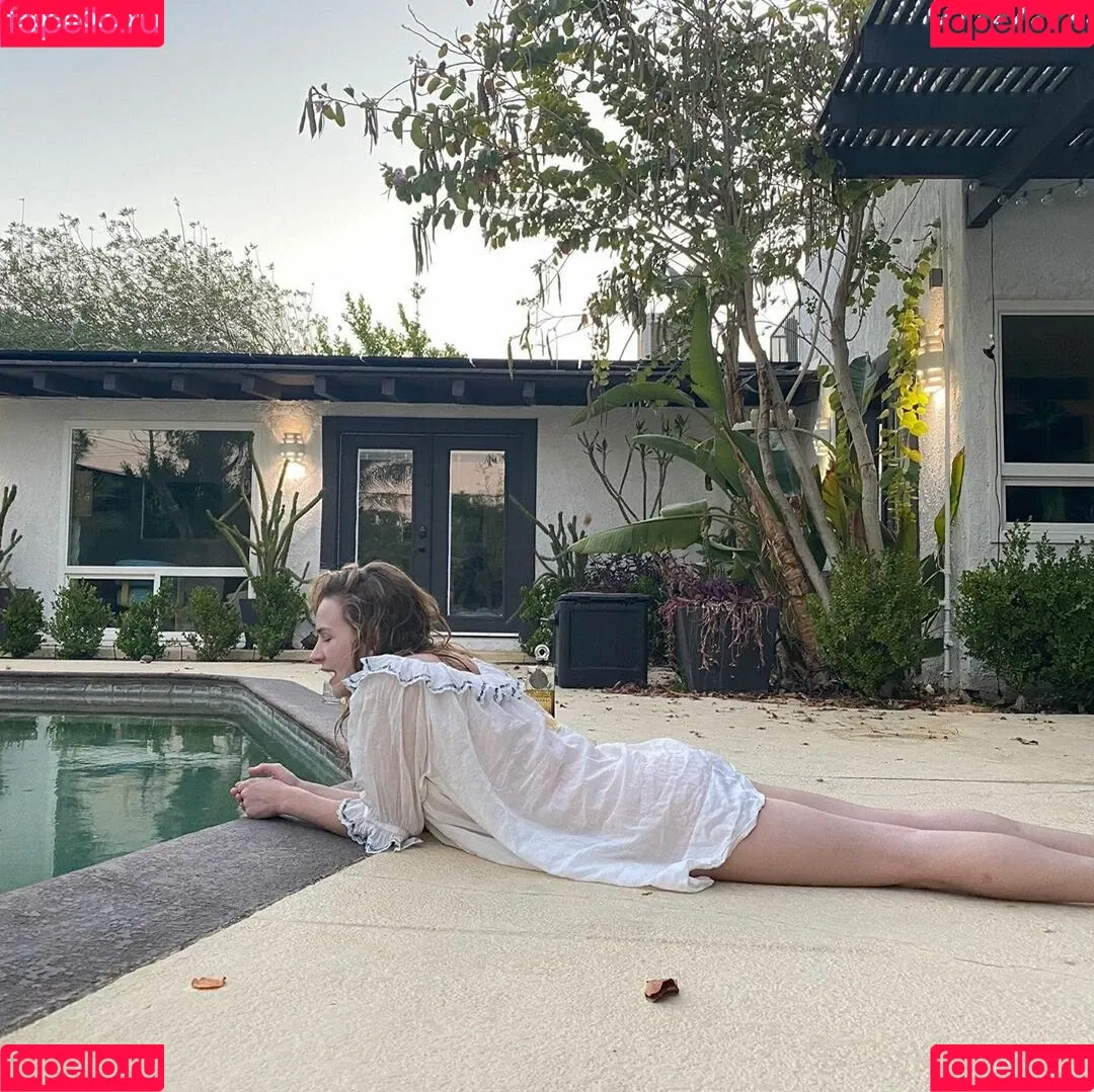Britt Robertson Onlyfans Photo Gallery 