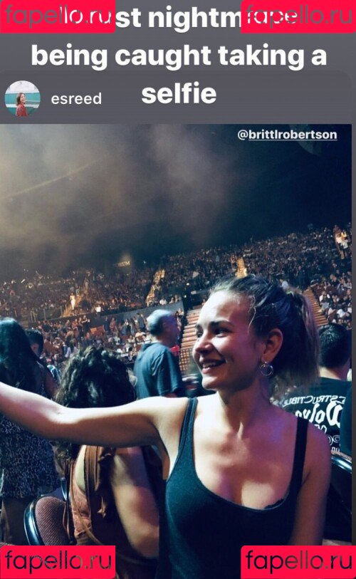 Britt Robertson Onlyfans Photo Gallery 