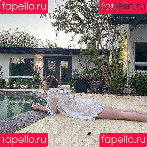 Britt Robertson Onlyfans Photo Gallery 