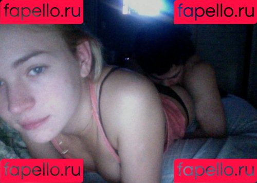 Britt Robertson Onlyfans Photo Gallery 